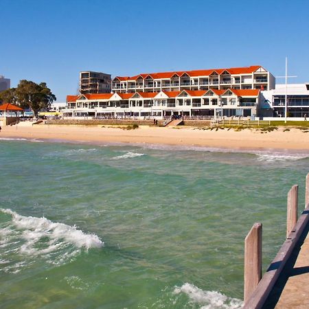 Boardwalk By The Beach Rockingham Buitenkant foto